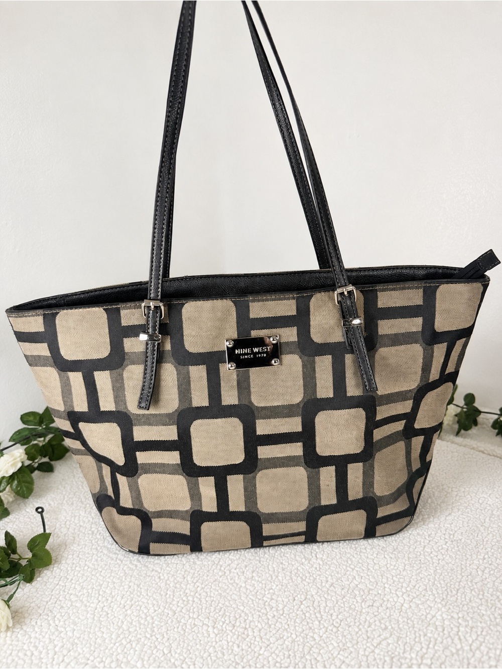 Nine West Black and Beige Graphic Tote